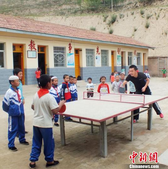 ͼΪ�μ�ʮ���ӣ������ѧ����һ���ƹ���򡣡����� ��