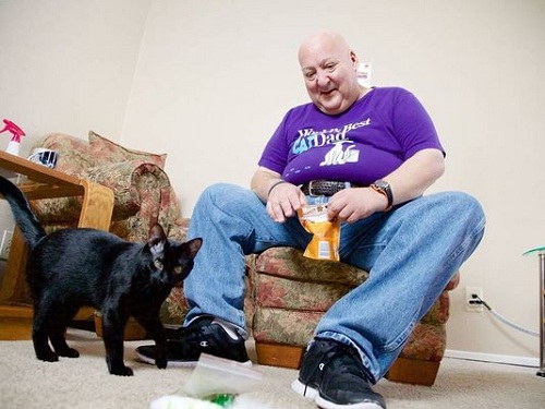 ����˯������﷢��è�佫��ҧ�Ѿ�һ����ͼ��